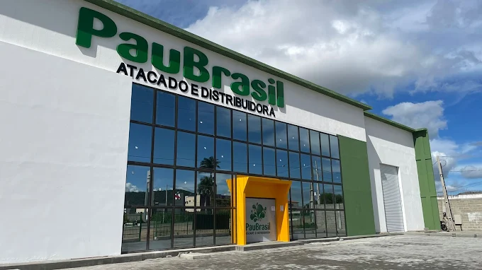 Fachada da Pau Brasil